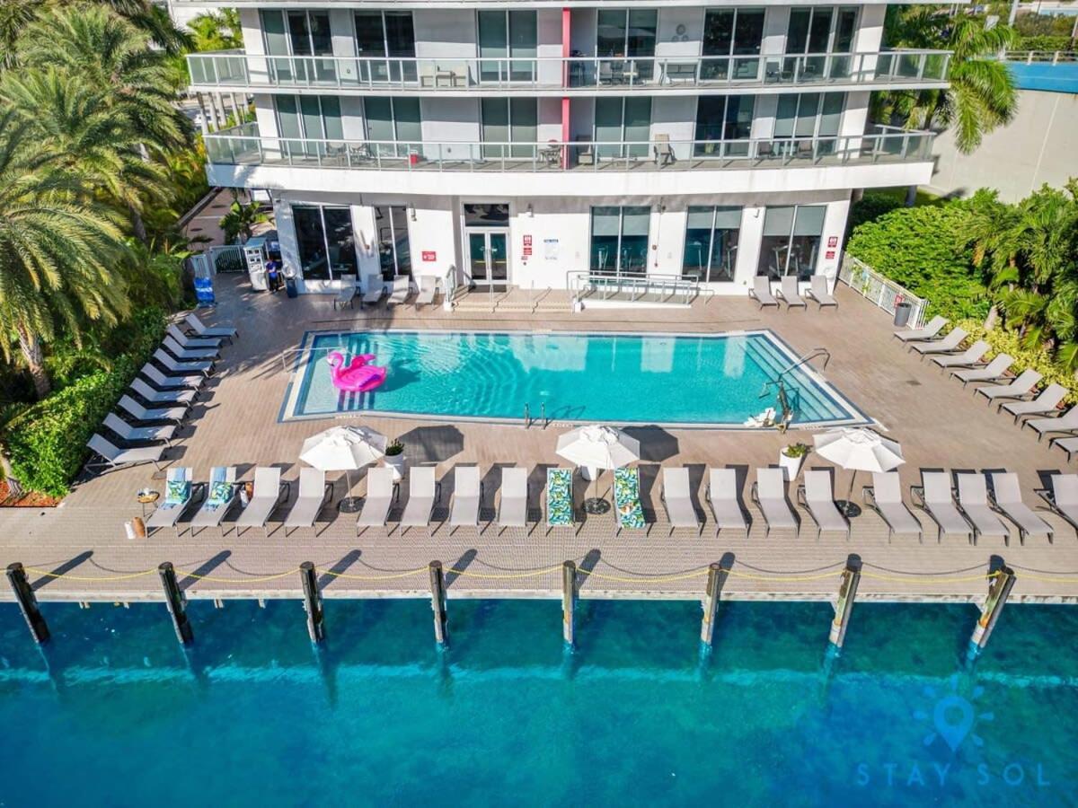 Balcony - Pool - Near Beach - Gym Hallandale Beach Kültér fotó